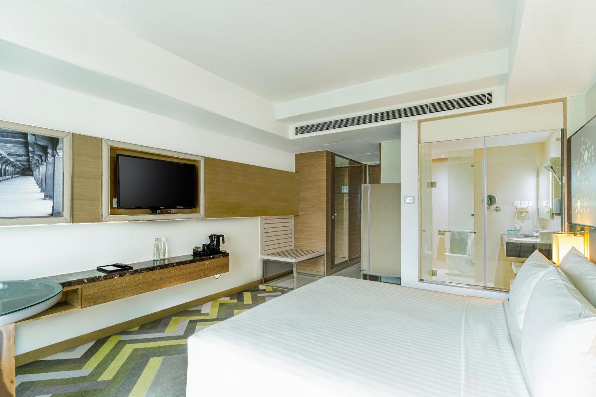 One-Bedroom Junior Suite Enjoy INR 750 F&B Credit Spa Early check Late check-out Subject to availability,1544393647:JPEG